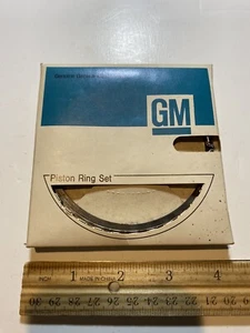 NOS GM 1975-1982 Buick, Chevrolet, Oldsmobile Engine Piston Ring Kit (1) 1240955 - Picture 1 of 16