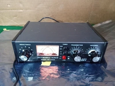 Sintonizador de antena móvil MFJ MFJ-945E 1,8 ~ 60 MHz 300 vatios y fuente de alimentación ~ Encendido Foto 1 de 4