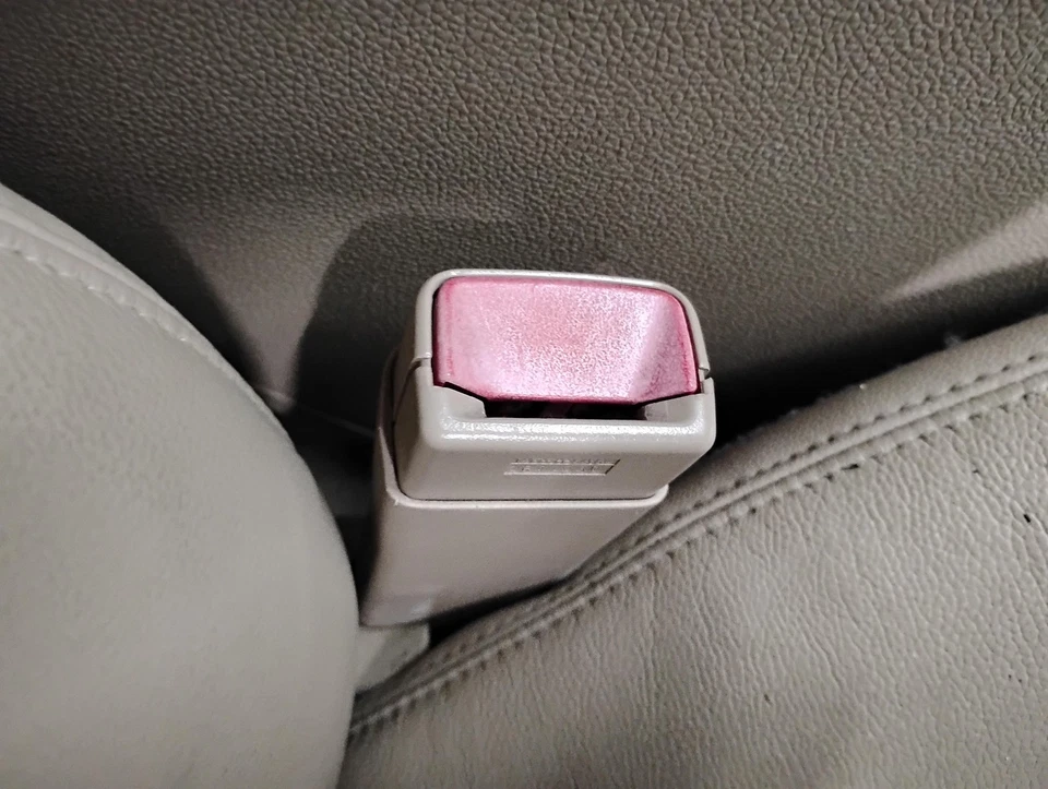 07 08 09 10 11 12 13 14 GMC YUKON XL 1500 Front Seat Belt Foto 1 de 1