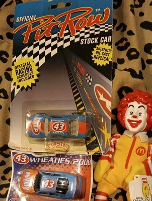 Carreras/Richard Petty -2 coches diecast de juguete...pit Row...wheaties 2002...r.mcdonald Foto 1 de 4