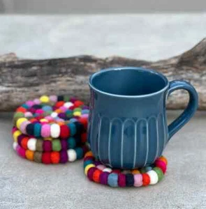 Montañas posavasadas de té bola de fieltro arco iris de comercio justo, conjunto de posavasas para bebidas, decoración del hogar - Imagen 1 de 17