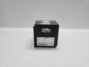 SIEMENS LAL3.25 UNIVERSAL OIL BURNER CONTROL SERIE 02 - Picture 1 of 9