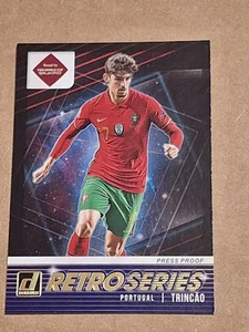 2021 TRINCAO DONRUSS RETRO SERIES SOCCER CARD #6 PORTUGAL ROAD TO QATAR - Bild 1 von 2