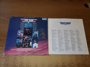 KELLY MCGILLIS AUTOGRAPHED 1980s EXCELLENT TOP GUN SOUINDTRACK LP33 - Imagen 1 de 5