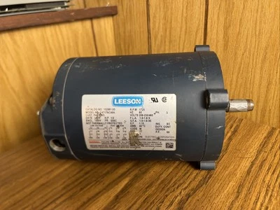 - LEESON 102861.00 MOTOR 1725RPM 208-230/460V 1/2HP C4T17NC46A - - Image 1 of 3