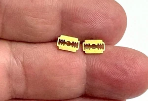 One Pair of minimalist mini stainless steel Razor Blade stud earrings /E4 - Picture 1 of 1