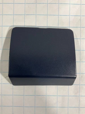 原始设备制造商 WH11X30365 GE PFW870SPV0RS 洗衣机排水泵盖 — 第 1/4 张图片