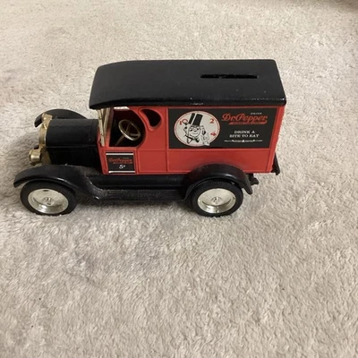 Ertl 1:25  1923 Chevy Delivery Van Die Cast Bank “ Dr Pepper “ Advertising EUC - Image 1 of 4