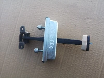 JAGUAR XJ 2012 X351 FRONT RIGHT OR LEFT DOOR HINGE CHECK STOPPER AW93-23552-BA - Image 1 of 4