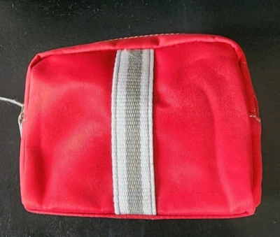 Bolsa de maquillaje Matrix SoColor roja pequeña con cremallera nueva con etiquetas bolsa de cosméticos 6x 6x 1,5 Foto 1 de 4