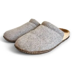 SOREL Nakiska Scuff Slippers Women's House Shoes Light Gray Faux Fur Size 9 - Picture 1 of 11