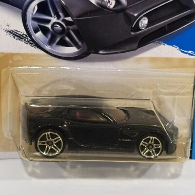 HOT WHEELS НОВЫЙ ДЛЯ 2014 NIGHT BURNERZ NO29 ALFA ROMEOCOMPETIZIONE ЧЕРНЫЙ КРАСНЫЙ INT - Изображение 1 из 3