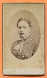 CDV Washington CH, OH, Ritratto di giovane donna, di Willett, ca 1880 timbro posteriore - Foto 1 di 3