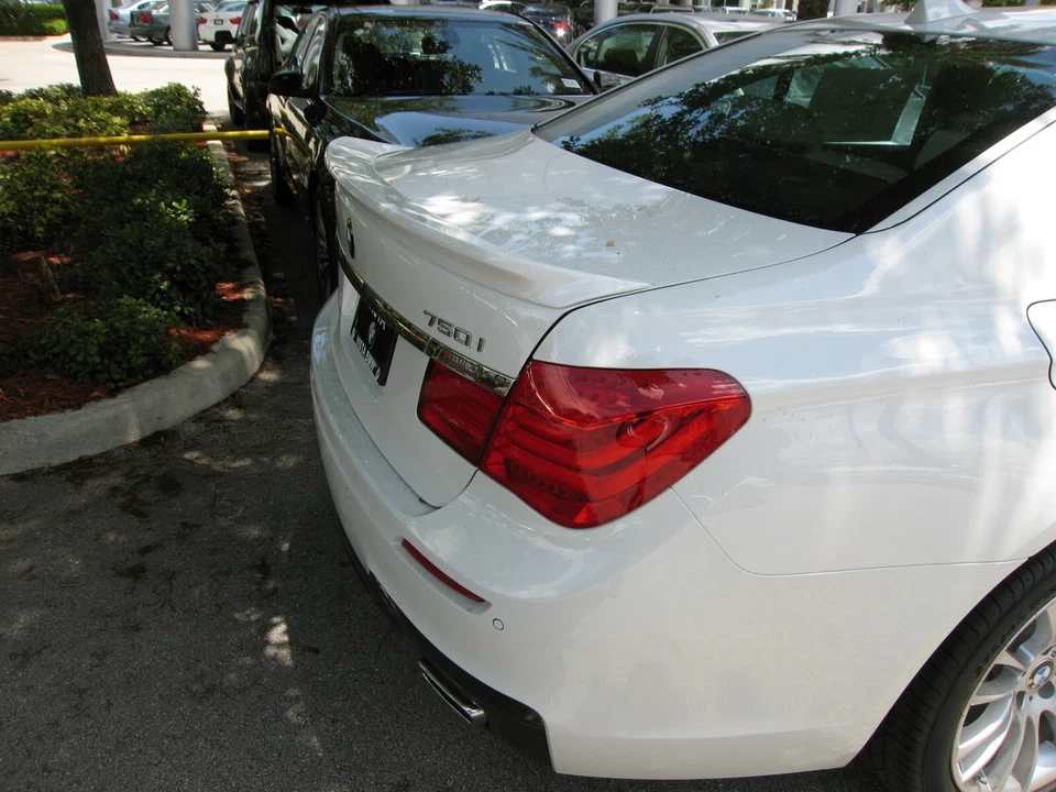 Alerón maletero montaje empotrado BMW 7 series F01 2008-15 Alpina B7 pintado 300 blanco Foto 1 de 4