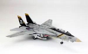 PreSale US Navy F-14A Tomcat Jolly Rogers Squadron 1:72 Pro Built Model - Bild 1 von 24
