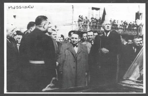 1990 -- MUSSIDAN . BESUCH DES PRÄSIDENTEN VON GAULLE. 4B034 - Bild 1 von 1