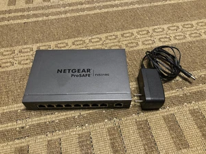 Netgear Prosafe FVS318G V2 - Afbeelding 1 van 2