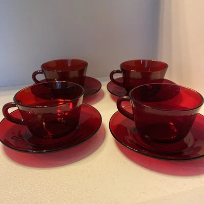 Vintage ANCHOR HOCKING Depression Glass ROYAL RUBY Red  4 Sets Saucers Cups - Image 1 of 4