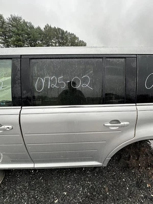 2009 - 2019 年福特 FLEX 后部左侧门壳面板银色 UX 原始设备制造商 — 第 1/2 张图片