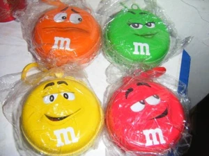 China M&M's 2022 M&M's M&M's Juego de 4 carteras/bolso de bolsillo - Imagen 1 de 2