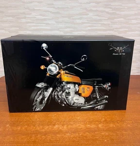 MINICHAMPS 1/6 Honda CB 750 1968 motorcycle Used W/Box - Picture 1 of 18