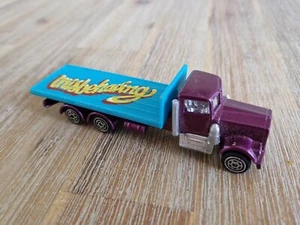 CORGI Small Kenworth flat Bed Truck "Misbehaving" Wagon - Picture 1 of 7