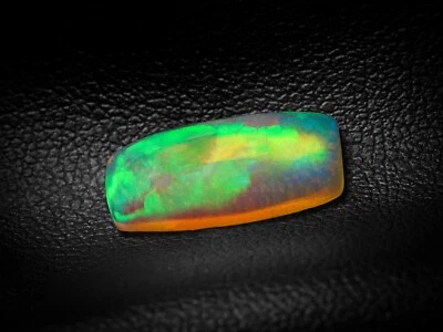 Cojín de cabujón de ópalo etíope de grado superior de 2,50 quilates con forma de impresionante calidad #OC211 Foto 1 de 4