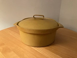 Vintage Bennington Potters Covered Casserole #1622 Yusuke Aida David Gil Tawny M - Picture 1 of 10