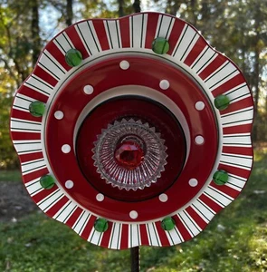 Red/White/Green Striped Ceramic Garden Flower Repurposed Suncatcher Yard Art - Picture 1 of 6