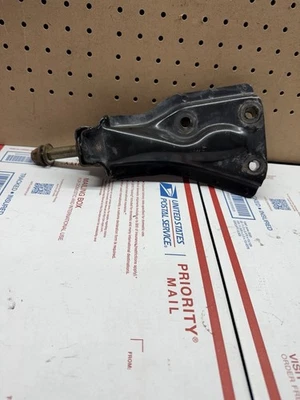 Soporte de montaje de par de transmisión manual Honda Civic 92-00 serie D OEM Foto 1 de 4