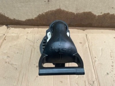 Крепление колеса запасной шины Renault Clio 8200269378 0,9 л TCe H4FT красное 13-18 MK4 - Изображение 1 из 4