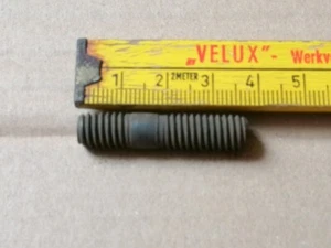 Ford Capri MK1 Granada MK1 Auspuffkrümmer Stehbolzen V6 3,0l Oldtimer NEU - Bild 1 von 1