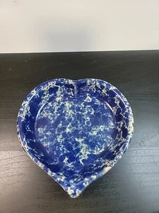 Bennington Potters 1948 DG Blue Snd White Heart Shaped Plate Dish Pottery - Picture 1 of 5