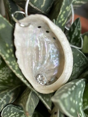 Pendente Conchiglia Con Swarovski E Collana D’argento Fatta A Mano Handmade - Immagine 1 di 4