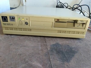 VINTAGE ARCHE TECHNOLOGIESTRIUMPH88 DESKTOP COMPUTER - Bild 1 von 5