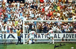 PELE & GORDON BANKS AUTOGRAPHED 20X30 CANVAS PHOTO GREATEST SAVE BECKETT 163880 - Picture 1 of 5