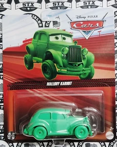 2023 Disney Cars - Mallory Karhut (HKY38) - Variante carta - Foto 1 di 4