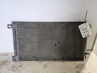 GMC Acadia 2007-2012 condensador de aire acondicionado Foto 1 de 4