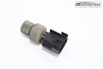 Chevrolet Silverado 1500 LD 2019 tanque de combustible gasolina interruptor de presión sensor OEM Foto 1 de 4