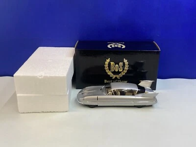 BOS 1/18 SCALE SILVER 1955 BORGWARD TRAUMWAGEN BOS052 - Image 1 of 4