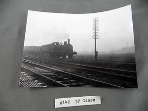 Vtg B&W Photo British Locomotive Railroad #142 3F Class - Bild 1 von 3