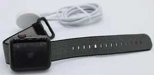 Apple watch grigio siderale 38mm cinturino nuovo con caricatore serie 3 sbloccato MTGH2LL/A LTE - Foto 1 di 17