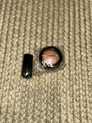 SMASHBOX Guava Satin Blush & Loose Shimmer and Brush-NEW - Image 1 of 2