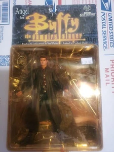 Buffy the Vampire Slayer Series 1 Angel 6" Action Figure 2000 Moore Collectibles - Picture 1 of 7