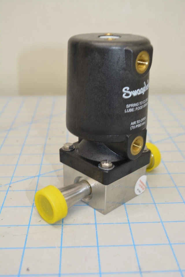 3150302-000 / CONTROLADOR DE RED A JUEGO AMNPS-2A /ENERGÍA AVANZADA Foto 1 de 4