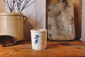 Italian rare vintage  small Ceramic Vase – Handcrafted with Blue Detailing - Picture 1 of 10