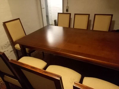 Villeroy u Boch Designer Aussiehbare Mahagoni Esstisch mit  8 Stühle . - Bild 1 von 4