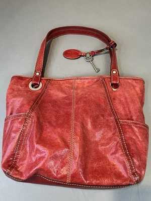 Bolso de Mano Hobo de Hombro Fósil de Cuero Rojo De Colección con Llave Larga Vida De Colección Foto 1 de 4
