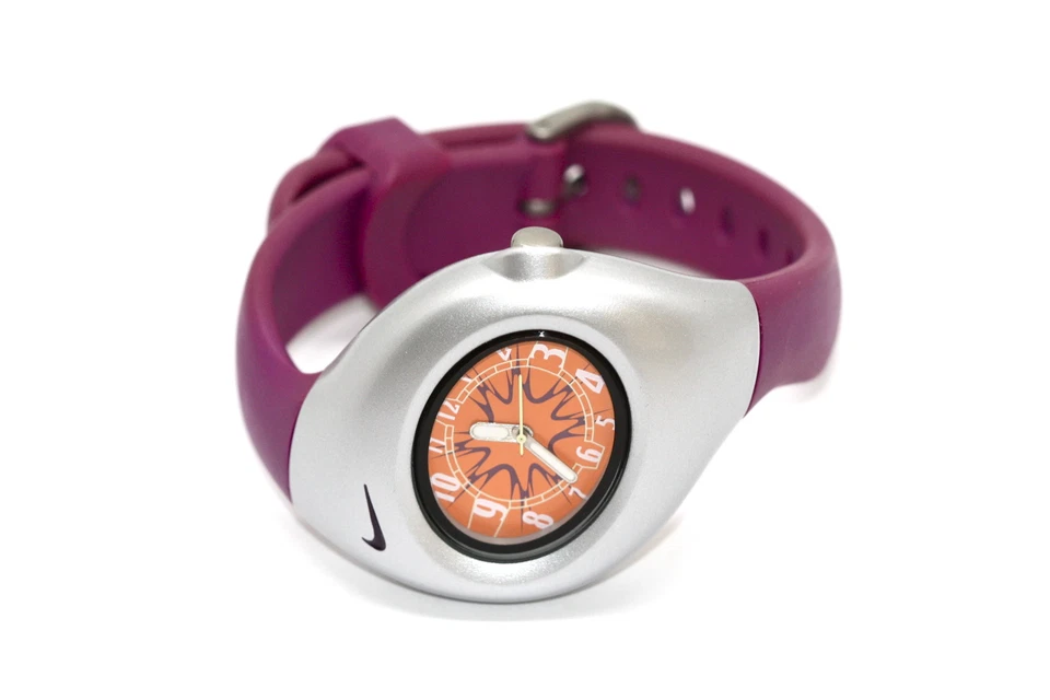 NIKE TRIAX JUNIOR ANALOG RUBBER SPORT WATCH WR0033-503 - Image 1 of 1