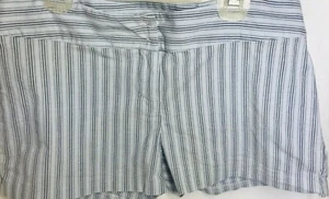 GIRLS SHORTS SIZE 7  JUNIOR  BLUE STRIPED COTTON SPANDEX  NEW - Picture 1 of 2